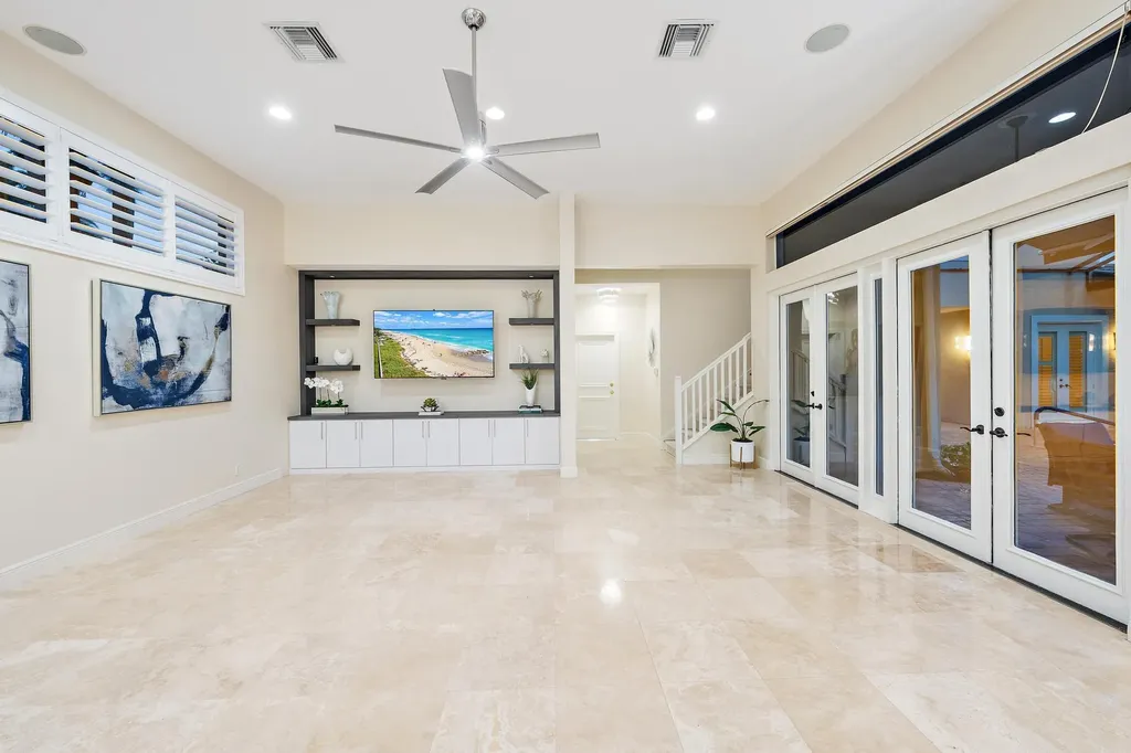 8431 Egret Lakes Lane West Palm Beach FL 33412