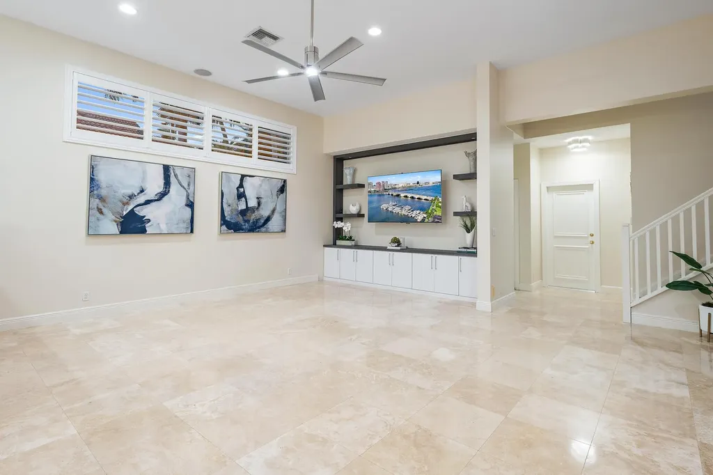 8431 Egret Lakes Lane West Palm Beach FL 33412