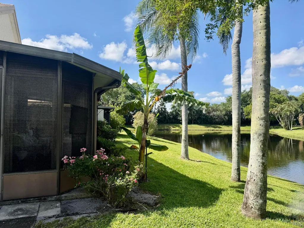 4787 Brighton Lakes Boulevard Boynton Beach FL 33436