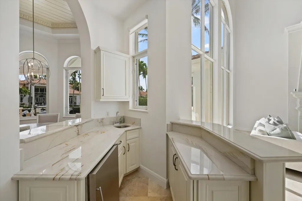 788 Harbour Isle Place North Palm Beach FL 33410
