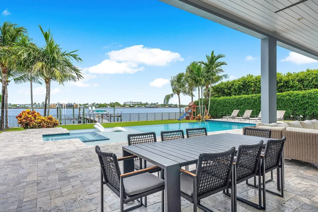 2100 Notre Dame Drive Lake Worth Beach FL 33460