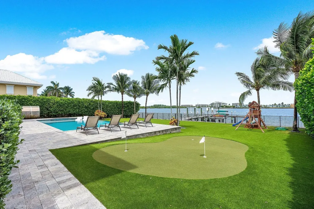 2100 Notre Dame Drive Lake Worth Beach FL 33460