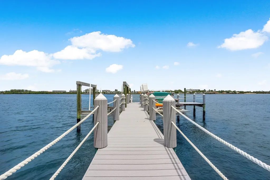 2100 Notre Dame Drive Lake Worth Beach FL 33460
