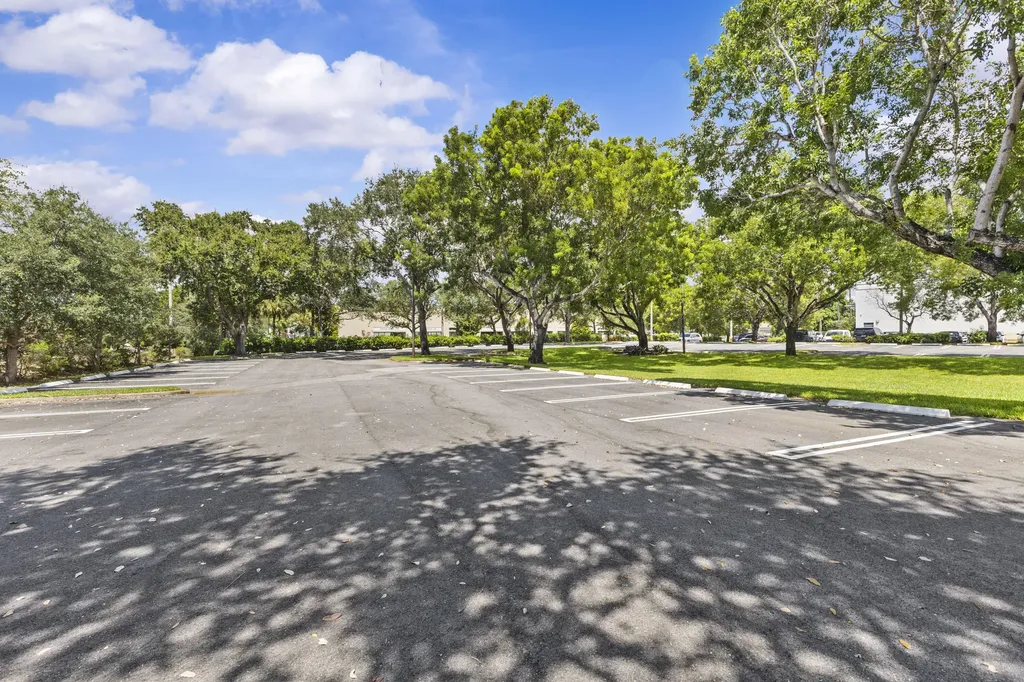 1500 High Ridge Road Boynton Beach FL