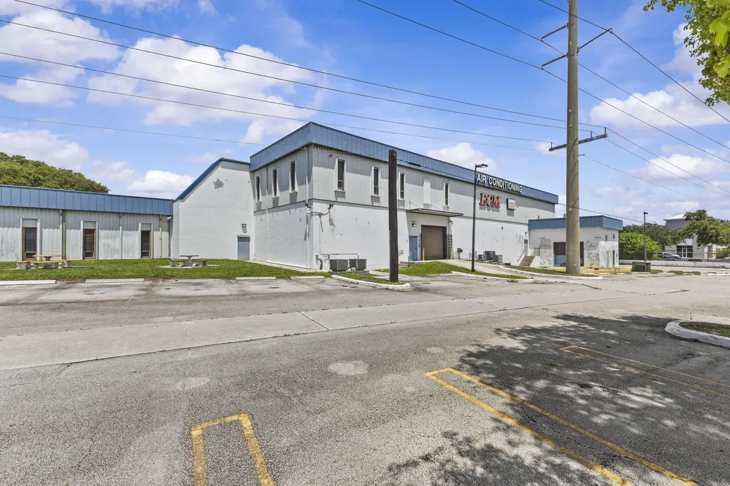1500 High Ridge Road Boynton Beach FL