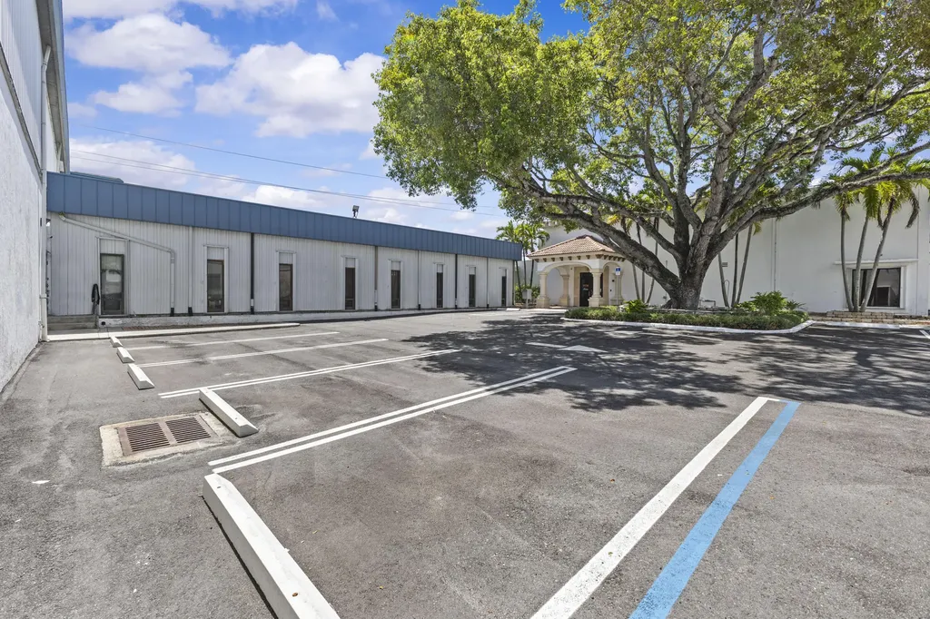 1500 High Ridge Road Boynton Beach FL