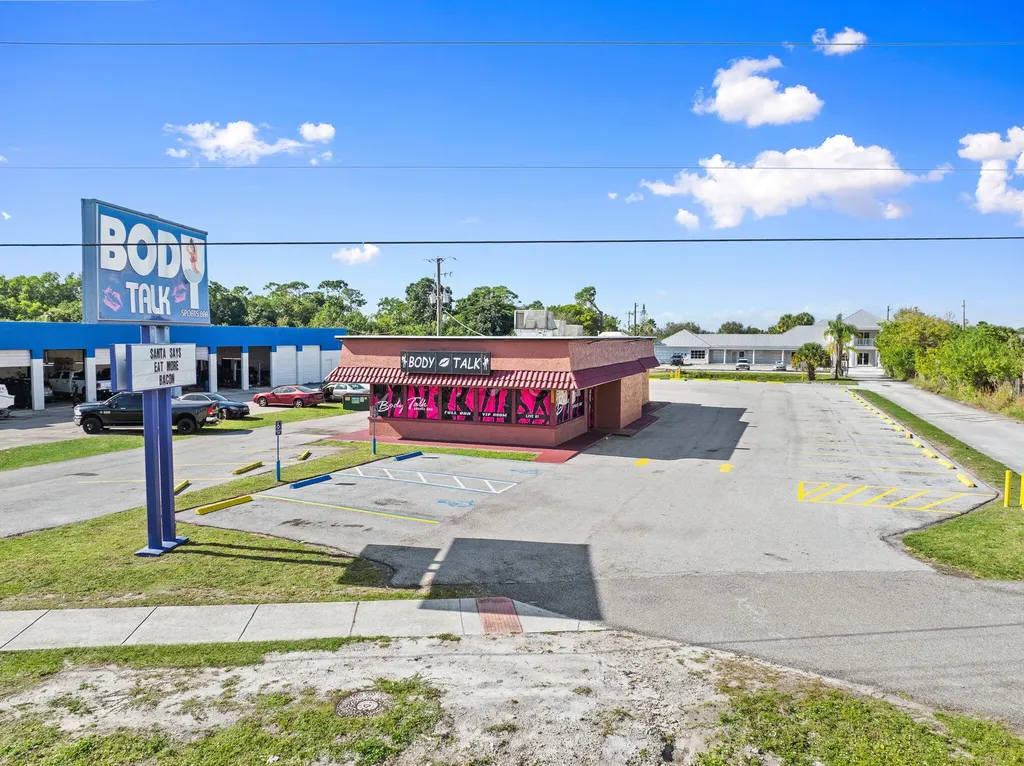 8259 S U.s. Highway 1 Port St Lucie FL