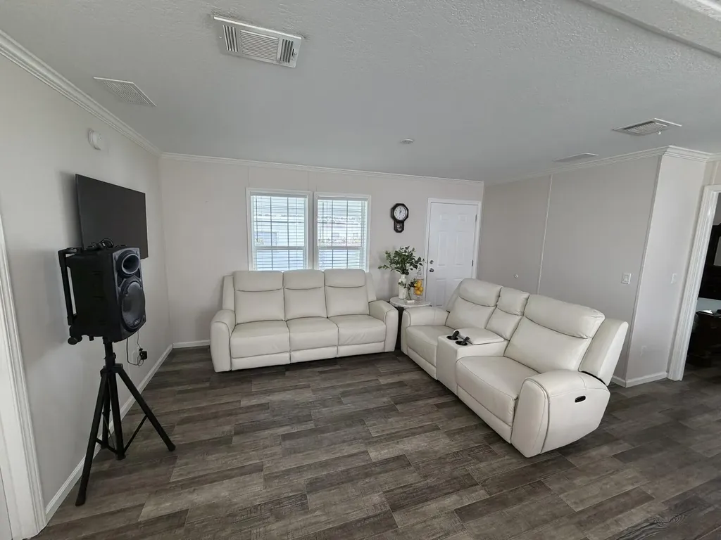 8516 SW 17th Court Davie FL 33324