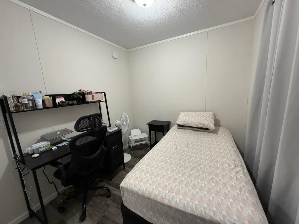 8516 SW 17th Court Davie FL 33324