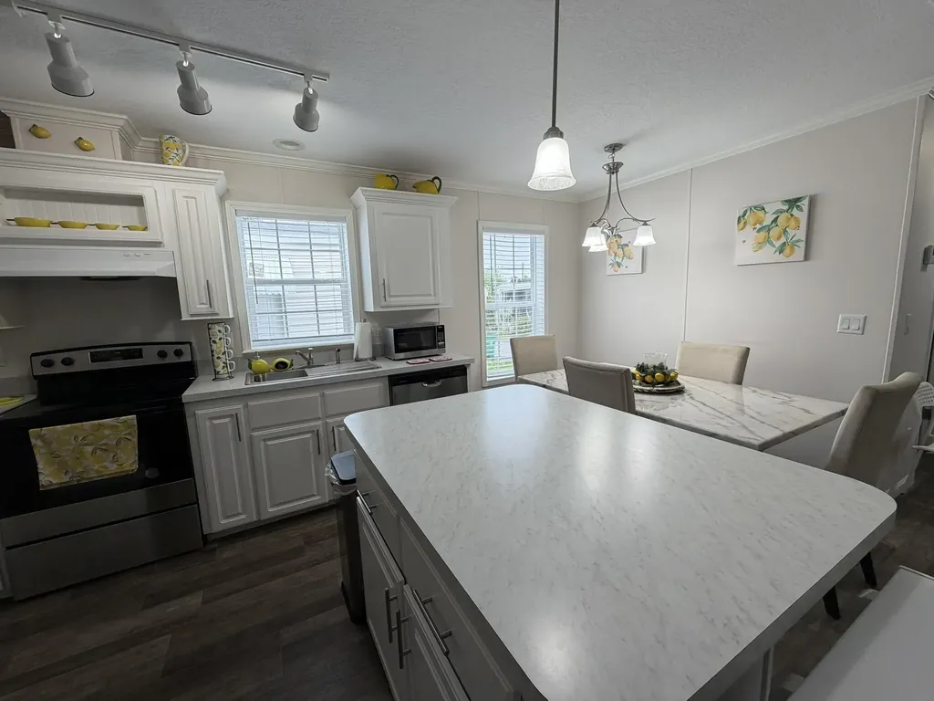 8516 SW 17th Court Davie FL 33324