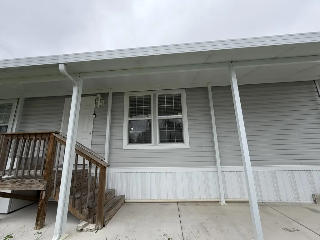 8516 SW 17th Court Davie FL 33324