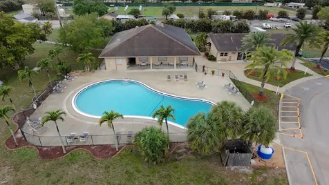 8516 SW 17th Court Davie FL 33324