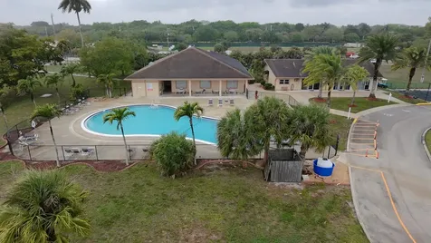 8516 SW 17th Court Davie FL 33324
