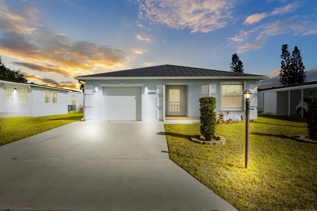 14464 Isla Flores Avenue Fort Pierce FL 34951
