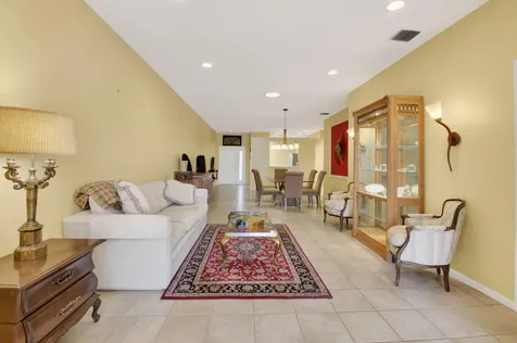 10585 Royal Caribbean Circle Boynton Beach FL 33437