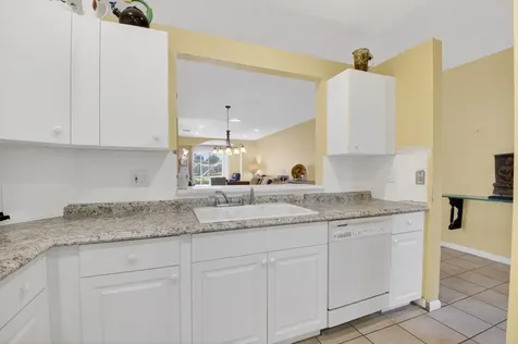 10585 Royal Caribbean Circle Boynton Beach FL 33437