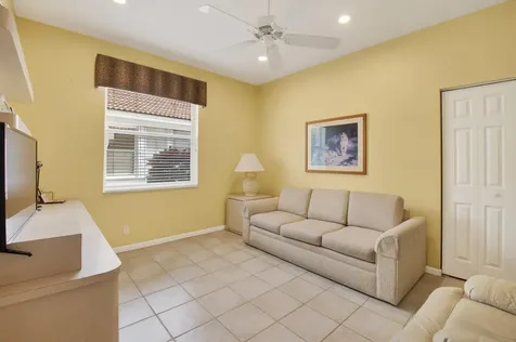 10585 Royal Caribbean Circle Boynton Beach FL 33437