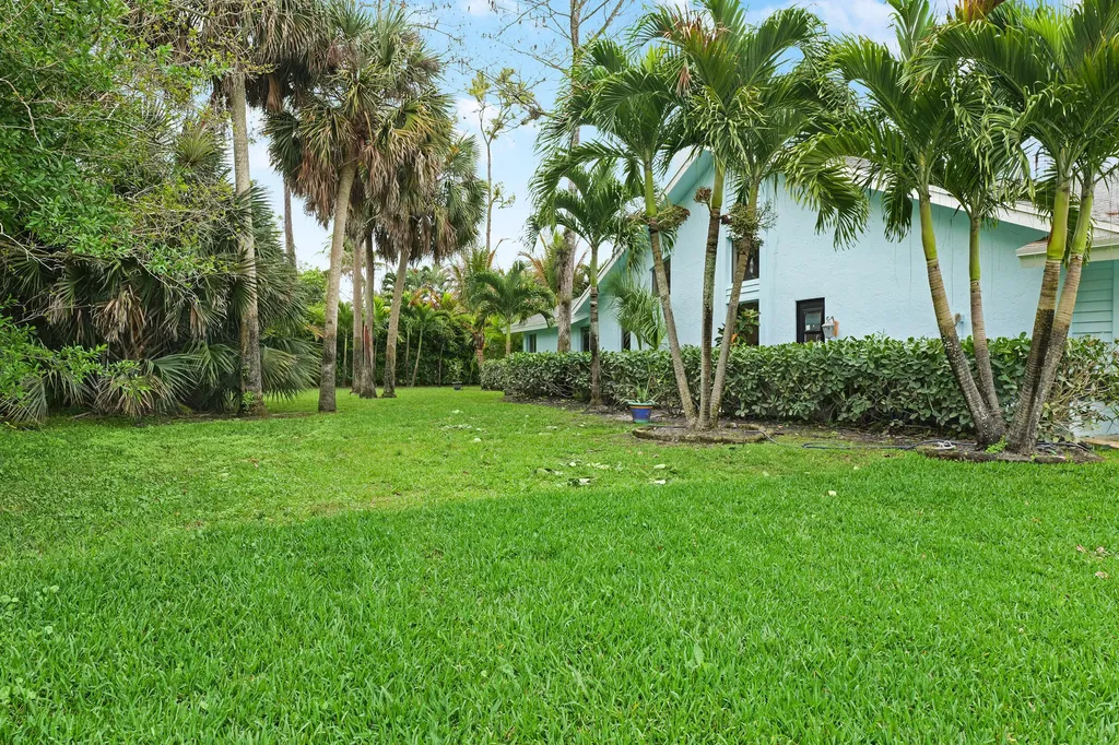 13362 La Mirada Circle Wellington FL 33414