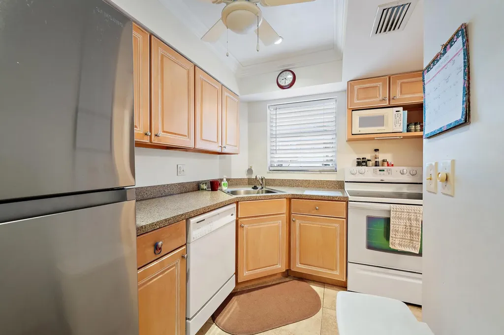 18081 SE Country Club Drive Jupiter FL 33469
