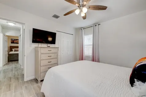 127 S 10th Street Fort Pierce FL 34950