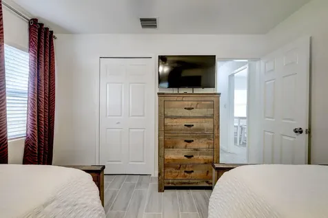127 S 10th Street Fort Pierce FL 34950