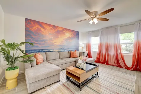 127 S 10th Street Fort Pierce FL 34950