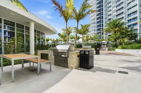 220 Lake Shore Drive Lake Park FL 33403
