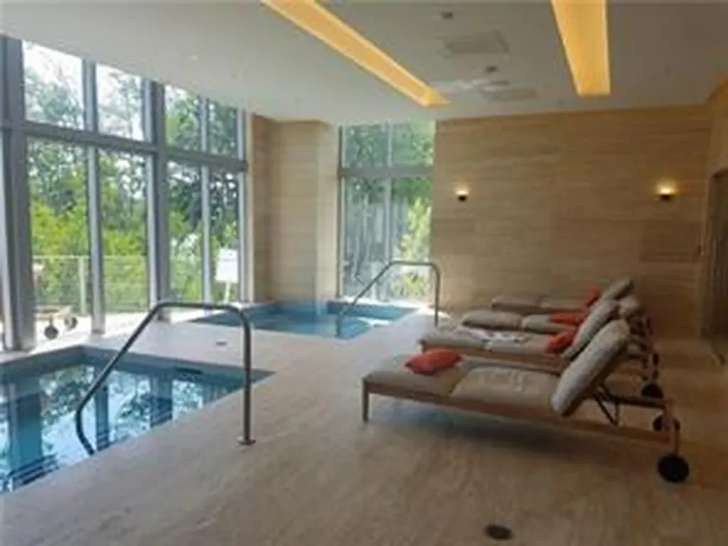 16385 Biscayne Boulevard North Miami Beach FL 33160