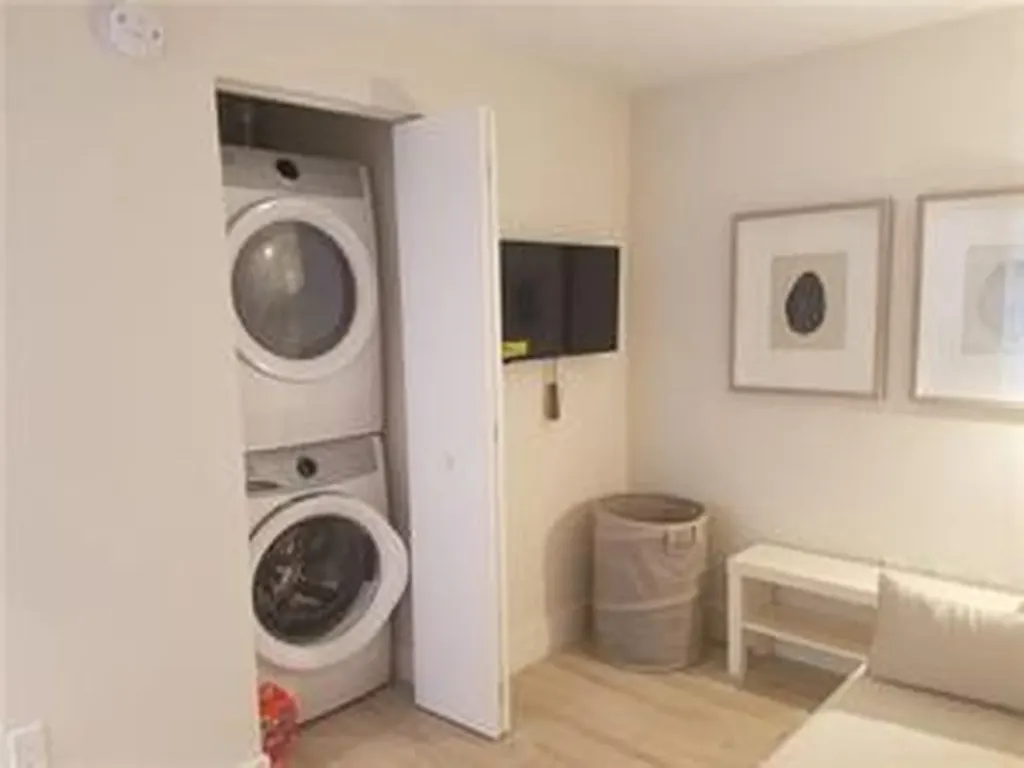 16385 Biscayne Boulevard North Miami Beach FL 33160
