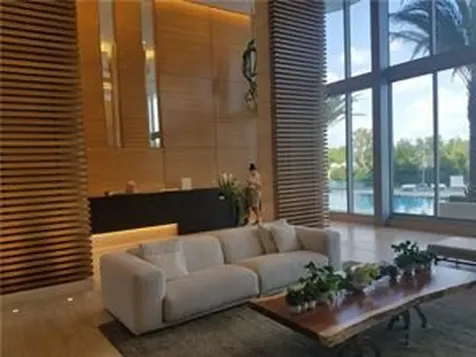 16385 Biscayne Boulevard North Miami Beach FL 33160