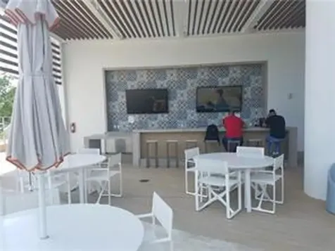 16385 Biscayne Boulevard North Miami Beach FL 33160
