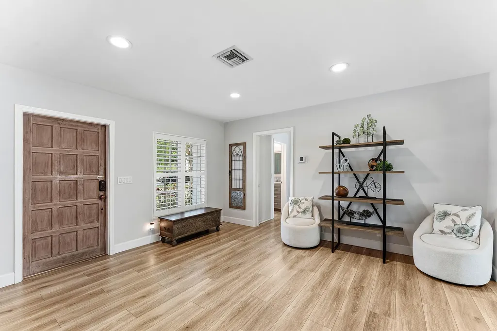 20 NW 11th Street Delray Beach FL 33444