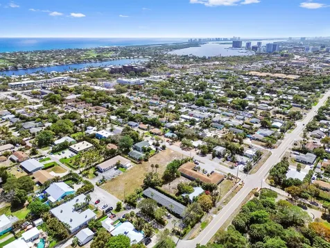 1955 Juno Road North Palm Beach FL 33408