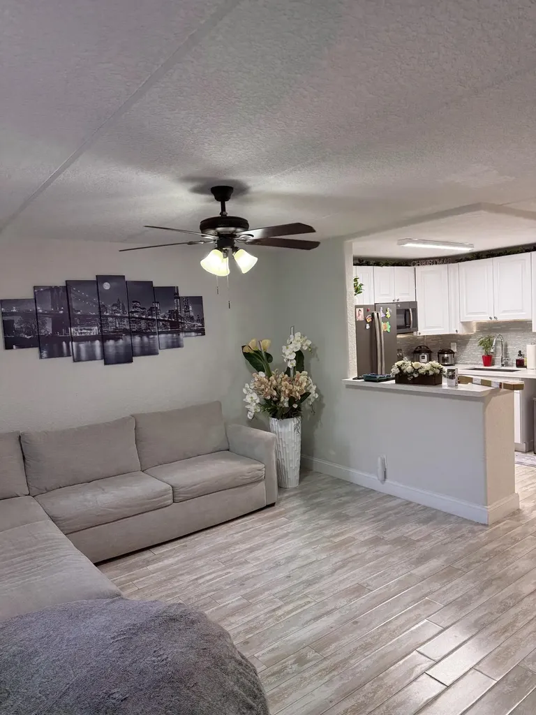2000 Springdale Boulevard Palm Springs FL 33461