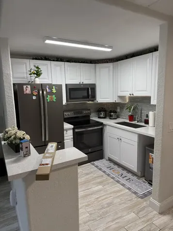 2000 Springdale Boulevard Palm Springs FL 33461