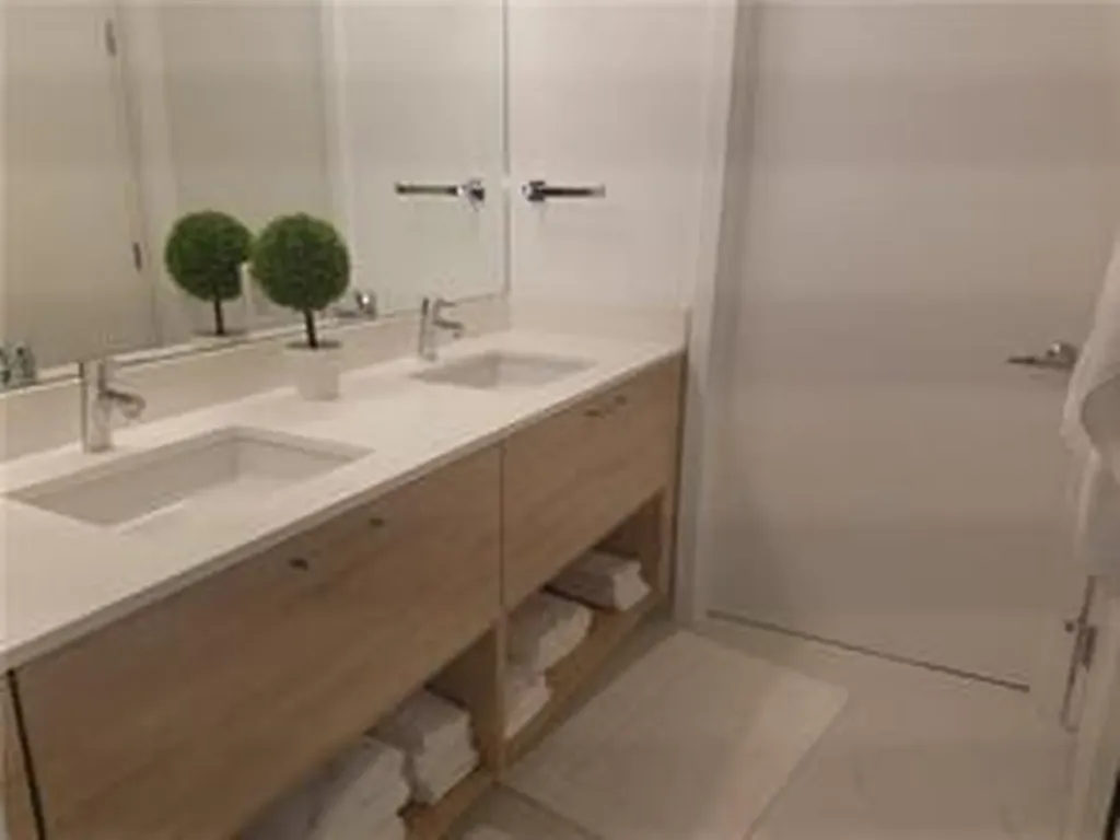 16385 Biscayne Boulevard North Miami Beach FL 33160