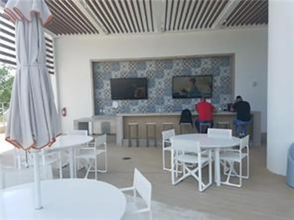 16385 Biscayne Boulevard North Miami Beach FL 33160