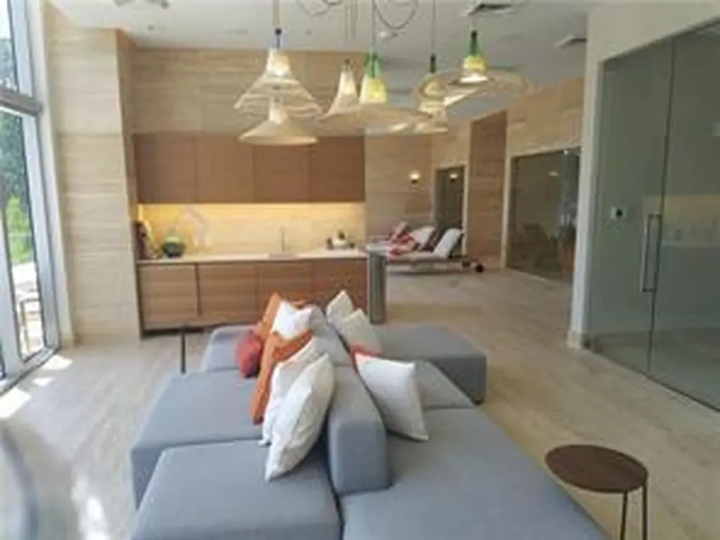 16385 Biscayne Boulevard North Miami Beach FL 33160