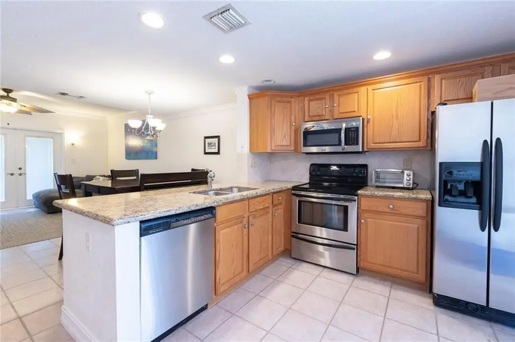 2863 NE 15th Street Pompano Beach FL 33062