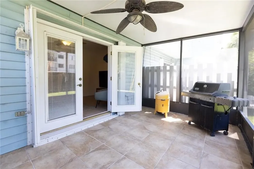 2863 NE 15th Street Pompano Beach FL 33062