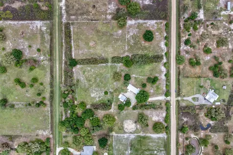 17255 NW 272nd Street Okeechobee FL 34972