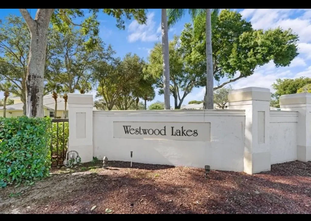 5138 Woodruff Lane Palm Beach Gardens FL 33418