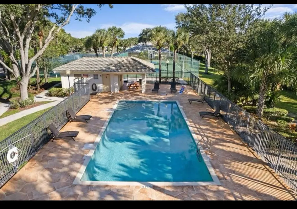 5138 Woodruff Lane Palm Beach Gardens FL 33418