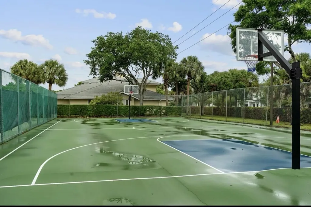 5138 Woodruff Lane Palm Beach Gardens FL 33418