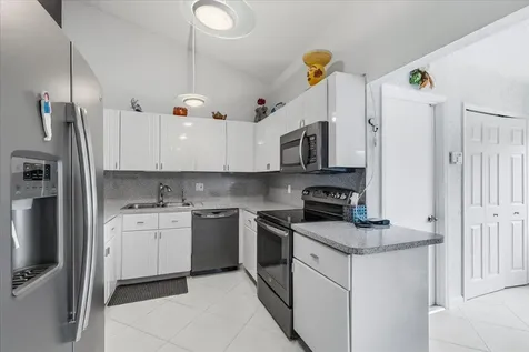 5902 W Parkwalk Circle W Boynton Beach FL 33472