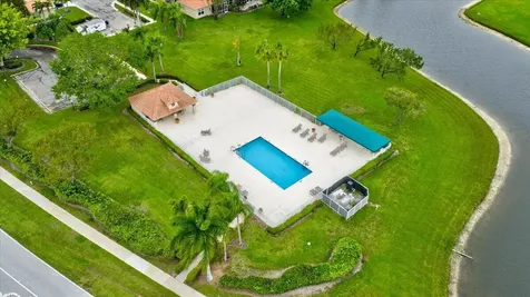 5902 W Parkwalk Circle W Boynton Beach FL 33472