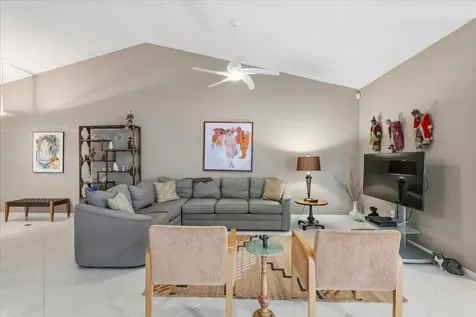 5902 W Parkwalk Circle W Boynton Beach FL 33472