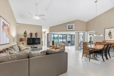 5902 W Parkwalk Circle W Boynton Beach FL 33472