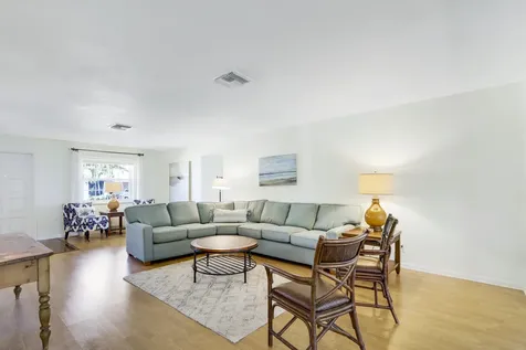 8574 SE Seagrape Way Hobe Sound FL 33455