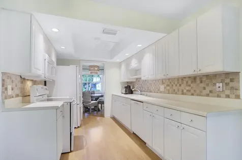 8574 SE Seagrape Way Hobe Sound FL 33455